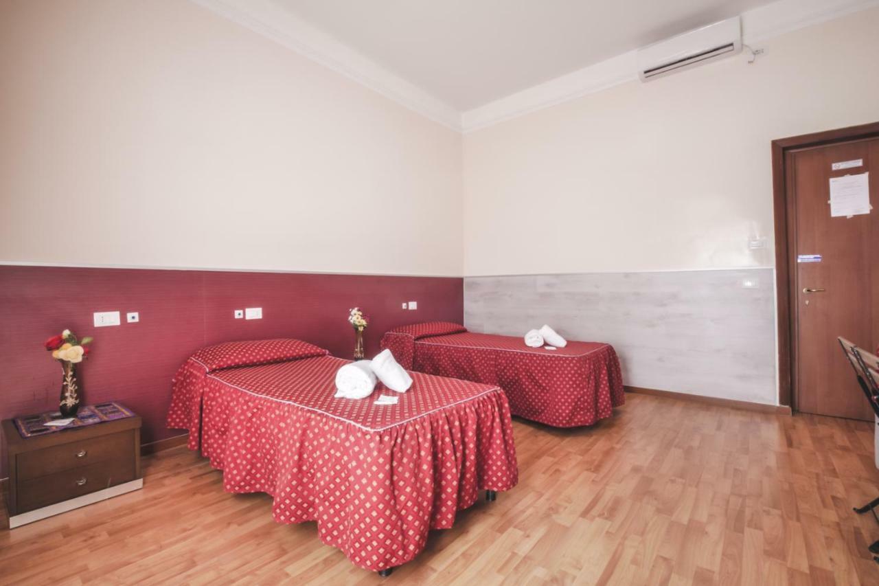 Vertex Guest House Roma Esterno foto